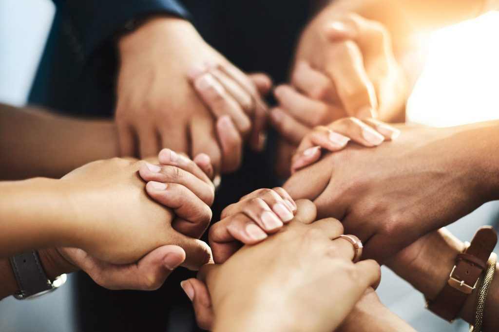 Faire écrire un livre sur son histoire par un biographe peut aider les autres